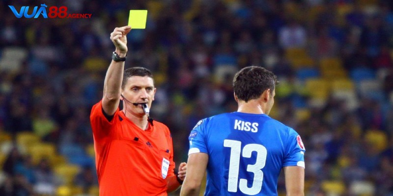 Kèo thẻ phạt là dựa vào số thẻ đỏ và vàng trong trận đấu Kèo thẻ phạt là dựa vào số thẻ đỏ và vàng trong trận đấu